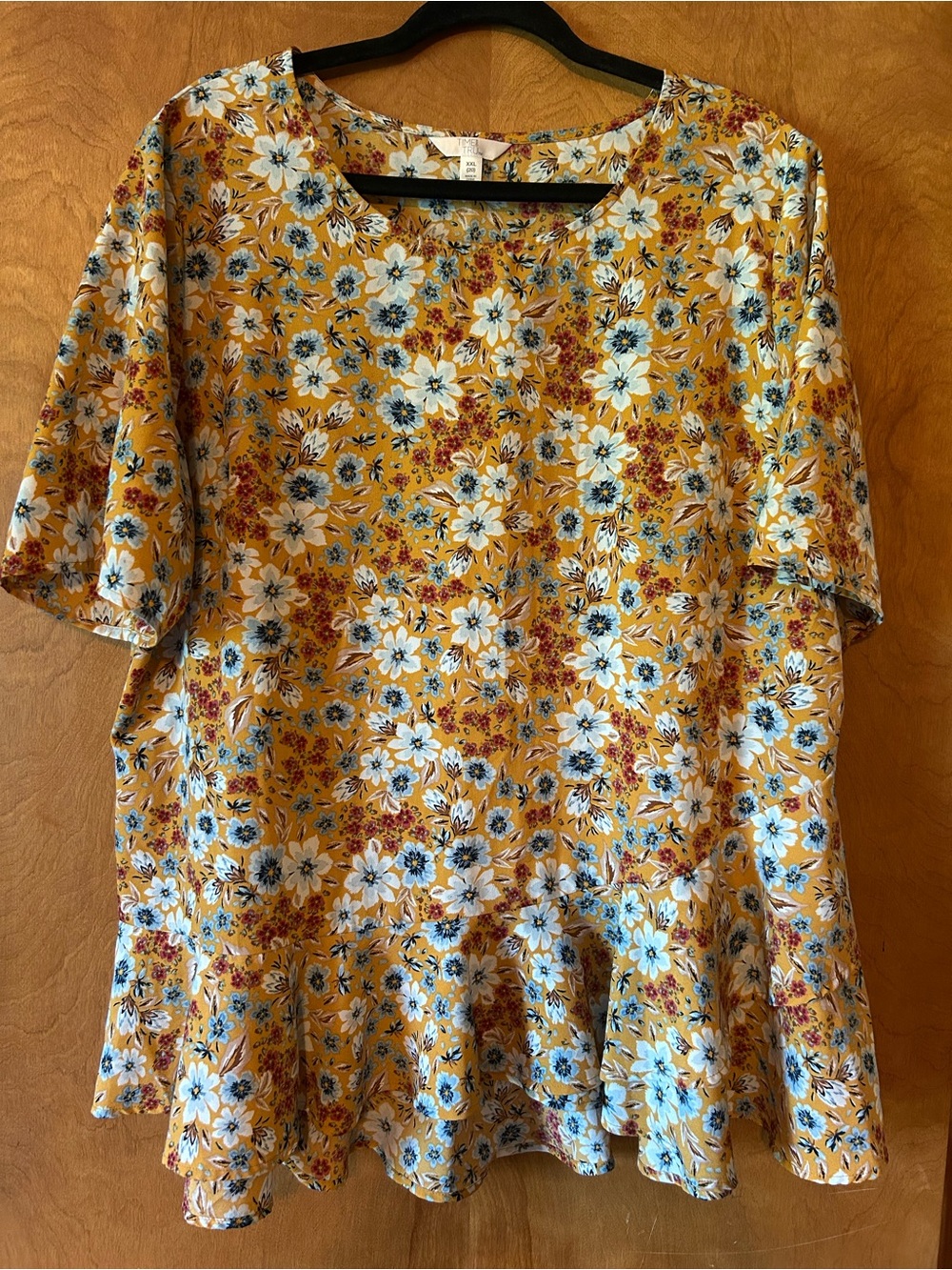 Floral Short-Sleeve Top in Mustard Yellow Time and Tru XXL (20)